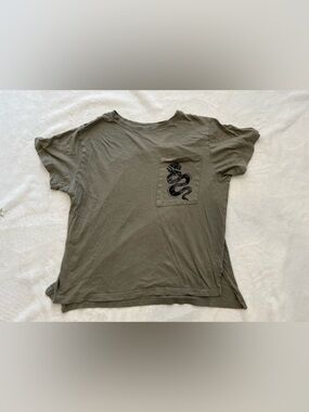 Taylor Swift Reputation Stadium Tour Pocket Snake Tee